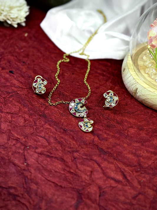 Royal Crescent Pendant Set